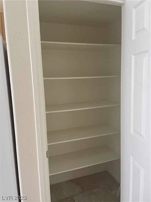 Foto del edificio - 2400 Miki Ct