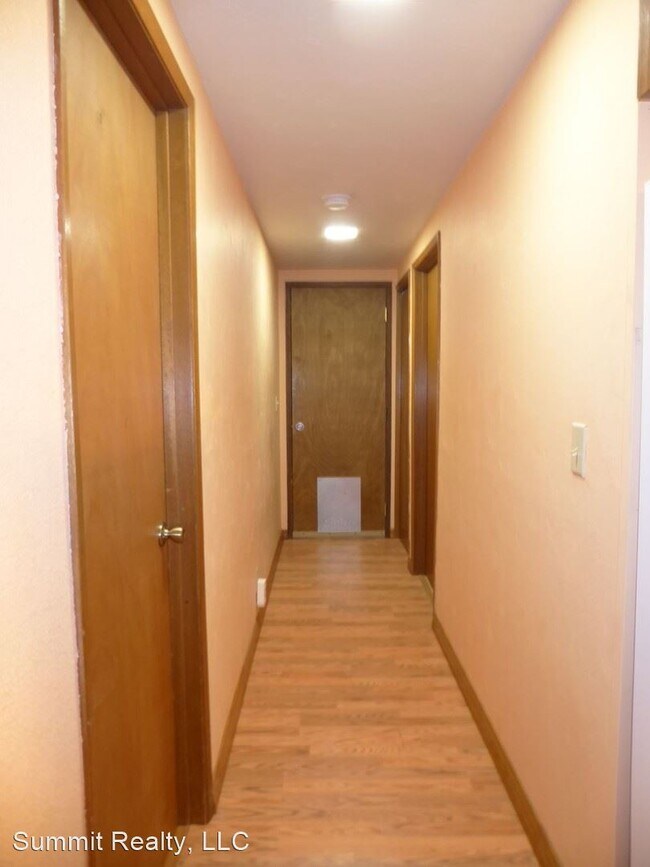 Building Photo - 3 br, 2 bath House - 10903 Mendenhall Loop Rd