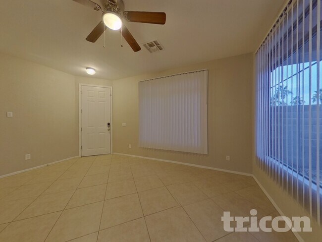 Foto del edificio - 735 S Bedford Dr