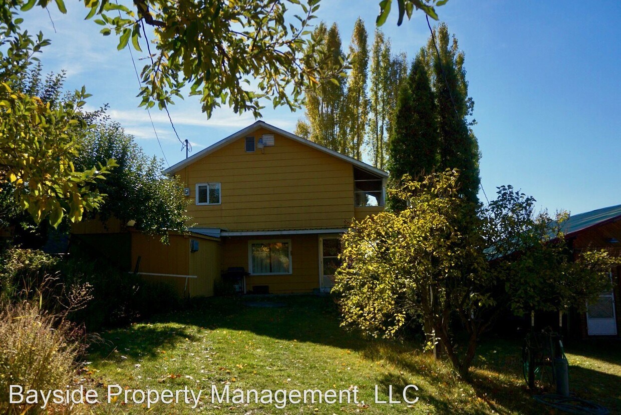 2 br, 1 bath House 32283 Zook Lane House Rental in Polson, MT