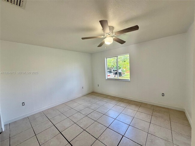 Building Photo - 1325 NW 75th Terrace