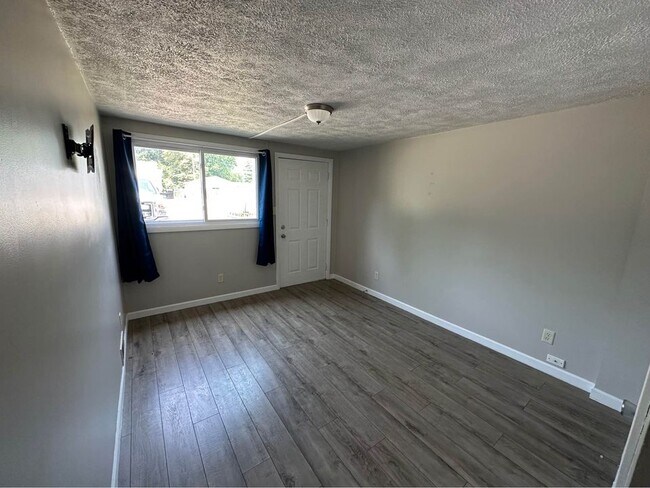 Foto del edificio - 416 E Cordelia St
