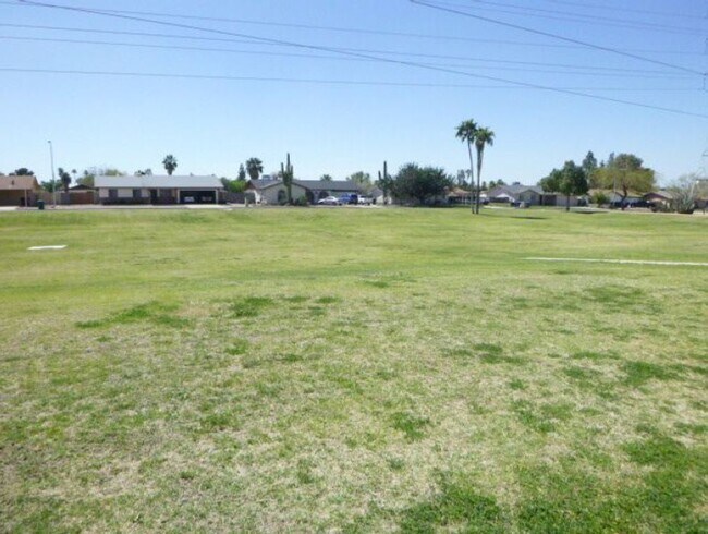 Foto del edificio - 3122 E Decatur St