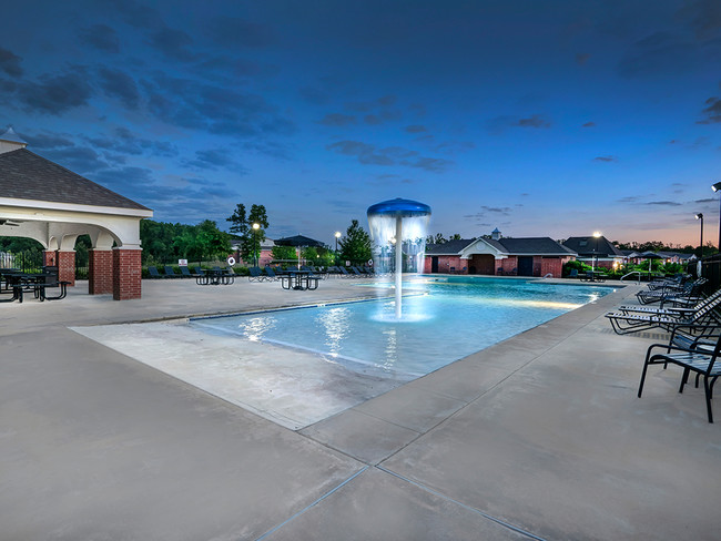 Piscina de Greens at Auburn - The Greens at Auburn I/II