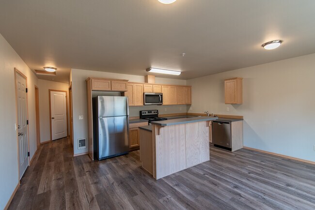 Building Photo - 107 Evergreen Dr