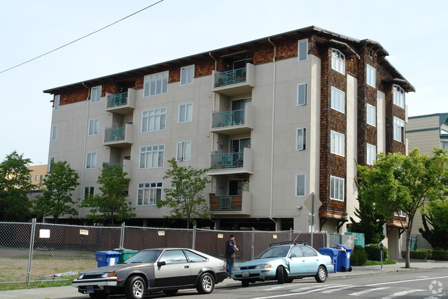 Building Photo - 2029 Channing Way