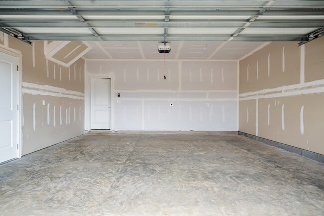 Building Photo - 1101 Balsam Ln