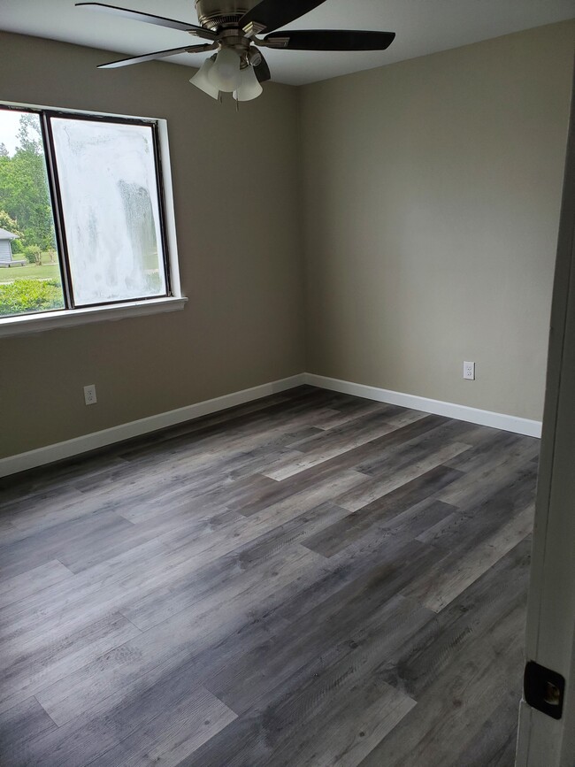 Bedroom - 2501 Hidden Cove Dr