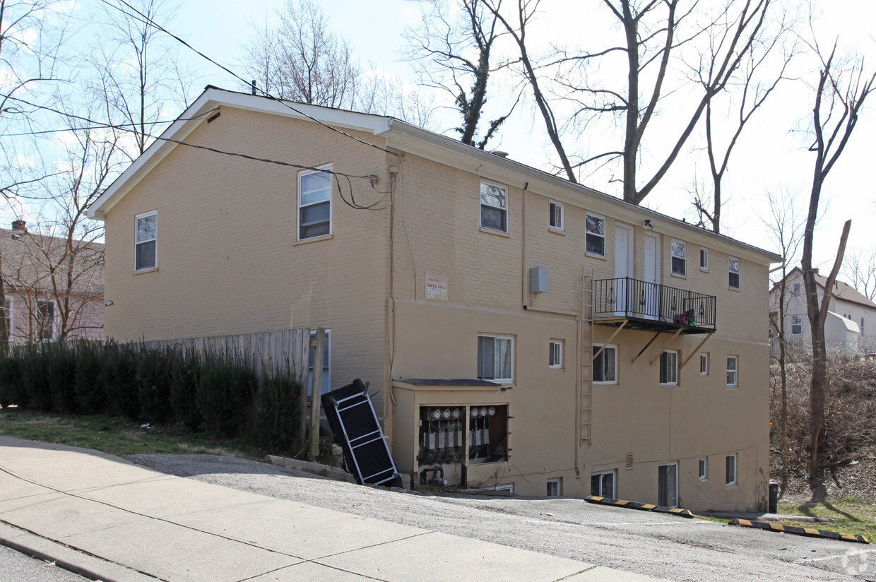 Foto del edificio - 1801 Maple Ave