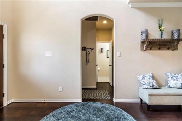 Foto del edificio - 5208 Boardwalk Dr