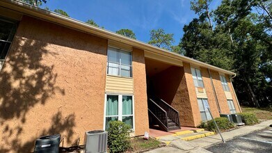 Building Photo - 1810 NW 23rd Blvd