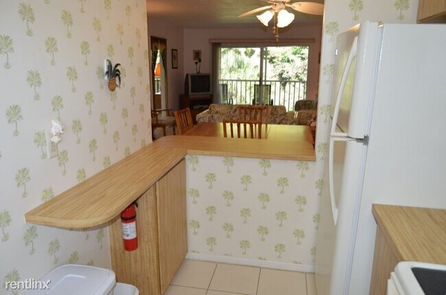 Foto del edificio - 499 Forest Lakes Blvd