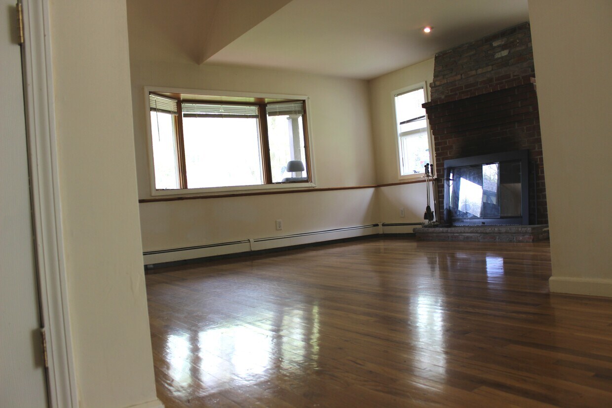 45 Deacon Smith Hill Rd, Patterson, NY 12563 House Rental in