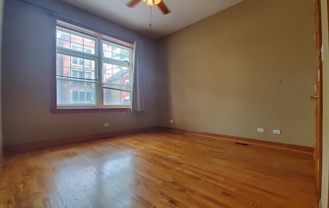 Building Photo - 1801 W Thomas St