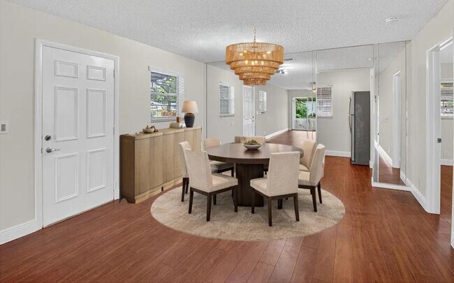 Foto del edificio - 801 Meadowlark Ln