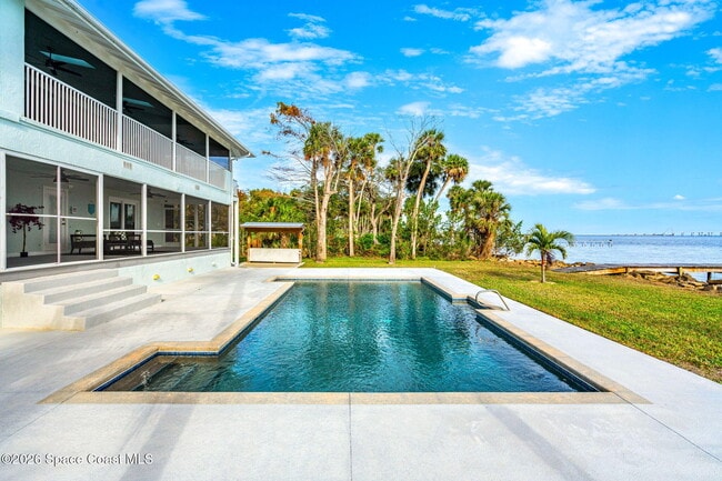 Foto del edificio - 100 Bonita St