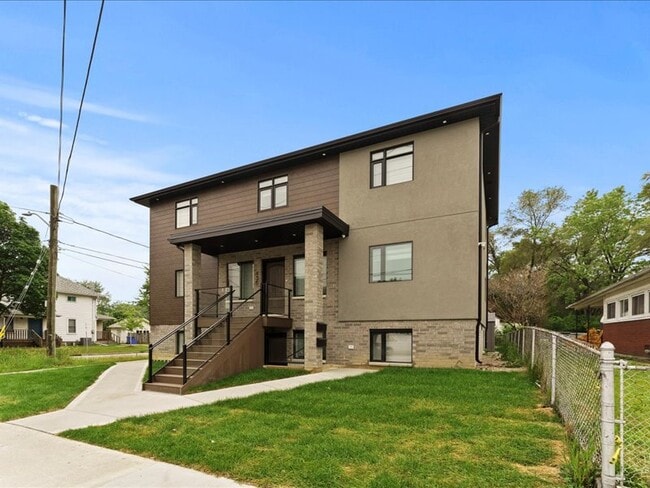 Building Photo - 435 Mill St