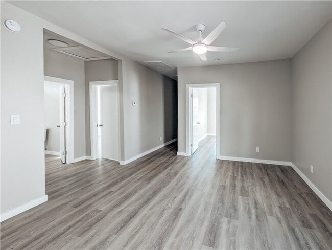 Building Photo - 1133 S Brownlee Blvd