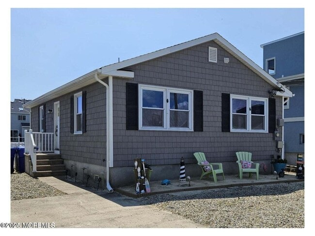 Building Photo - 53 E Coral Dr