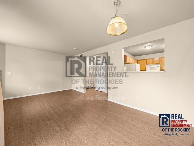 Foto del edificio - 2702 Rigden Pkwy