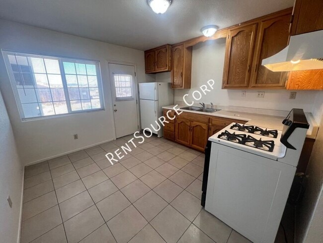 Building Photo - 28188 Apache Ave