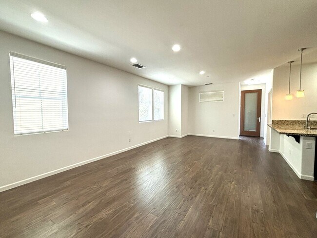 Foto del edificio - Charming 3-bedroom, 2.5-bathroom home loca...