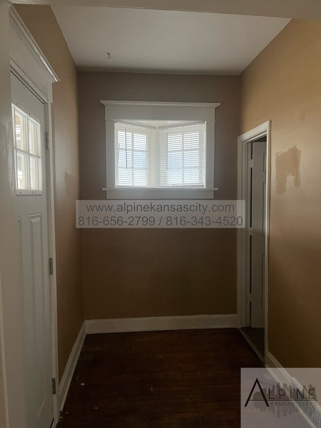 Building Photo - Huge Bonus Room, Vouchers Accepted