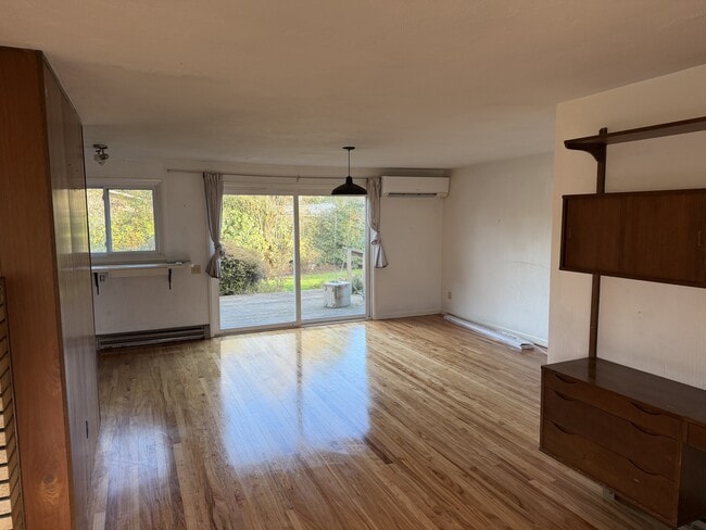 Foto del edificio - 3525 River Rd