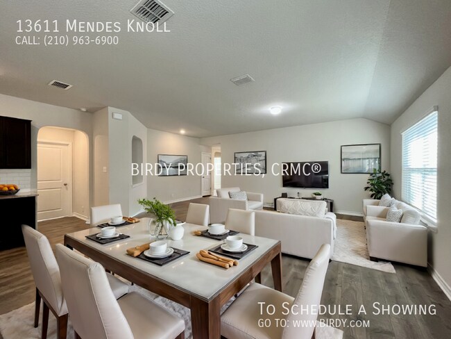 Foto del edificio - **COMING SOON!!** "Spacious 4 Bed, 2 Bath ...