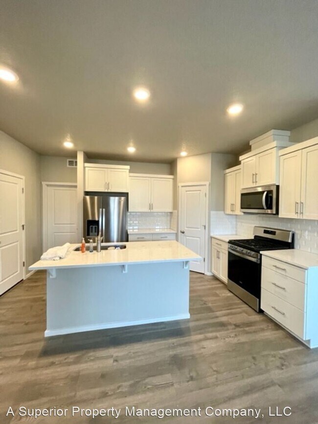 Building Photo - 3 br, 2 bath House - 20593 SE Byron Ave
