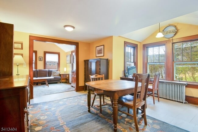 Foto del edificio - 43 Estling Lake Rd