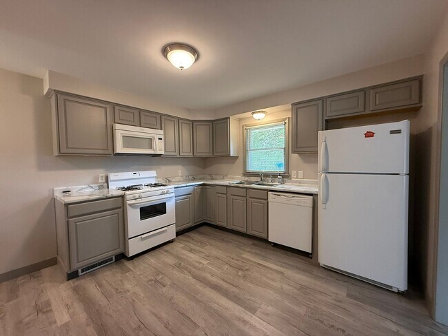 Foto del edificio - South Shores Ranch!  2 Bedroom, 1 Bath Rea...