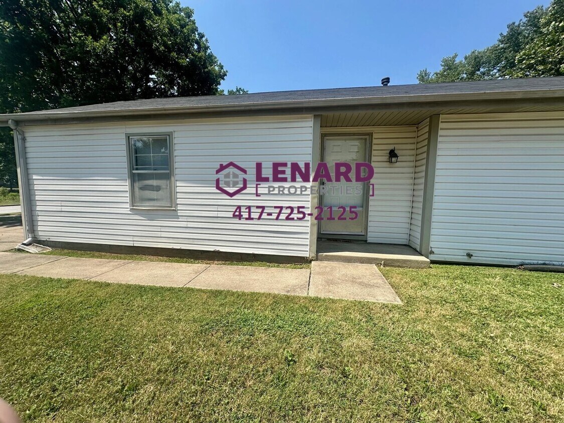 Foto principal - 1123 W Sunset St