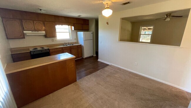 Foto del edificio - House for Rent