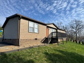 Building Photo - 206 Hialeah Dr