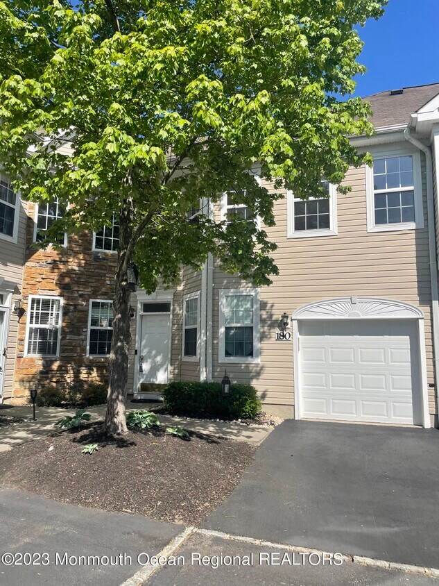 180 Shinnecock Dr, Manalapan Township, NJ 07726 Condo for Rent in