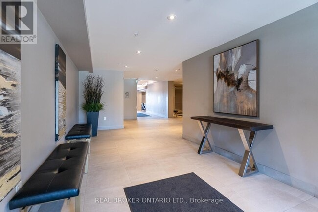 Building Photo - 610 Farmstead Dr