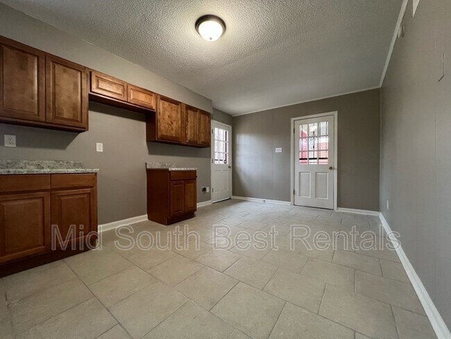 Building Photo - 5228 Breckenwood Dr