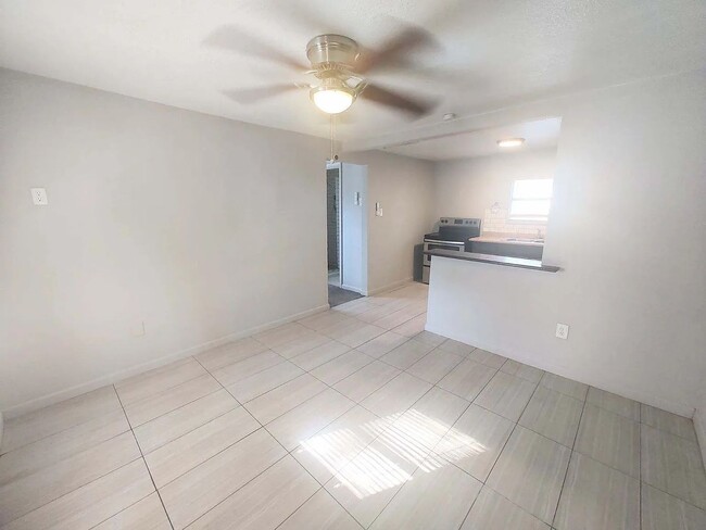 Foto del edificio - 2404 Avenue U