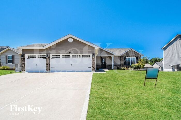 Primary Photo - 520 Sceptre Rd