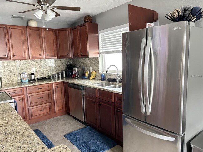 Foto del edificio - 4940 Shell Stream Blvd