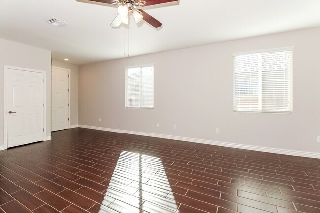 Foto del edificio - 6386 W Willow Falls Way