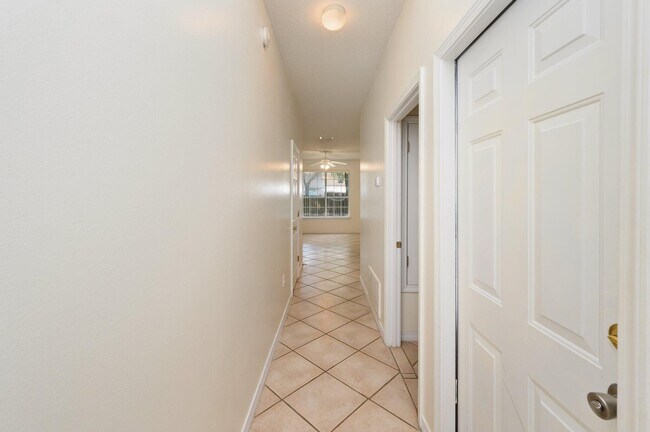 Building Photo - 416a Bear Rd