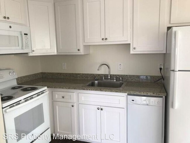 Building Photo - 401 W Blackburn Rd