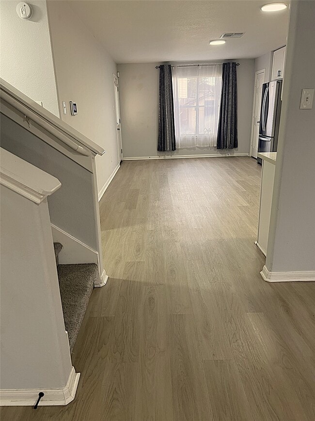 Building Photo - 20918 Roxette Ct