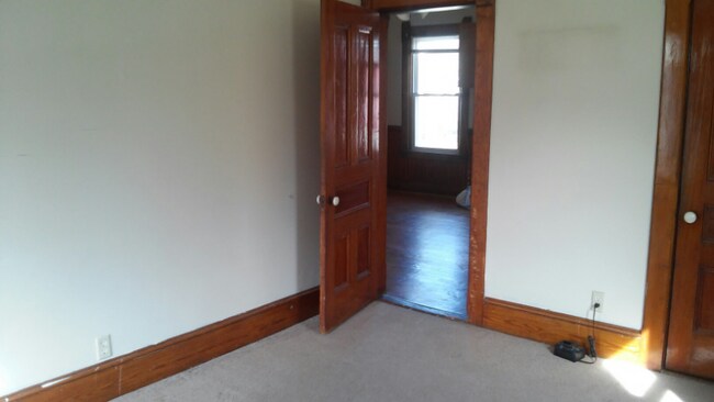 Foto del edificio - 336 Parker St