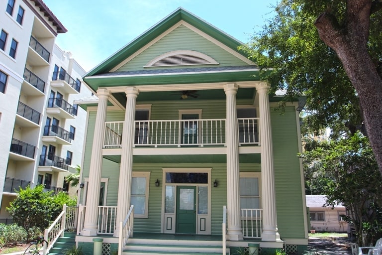 Primary Photo - Beach Flats