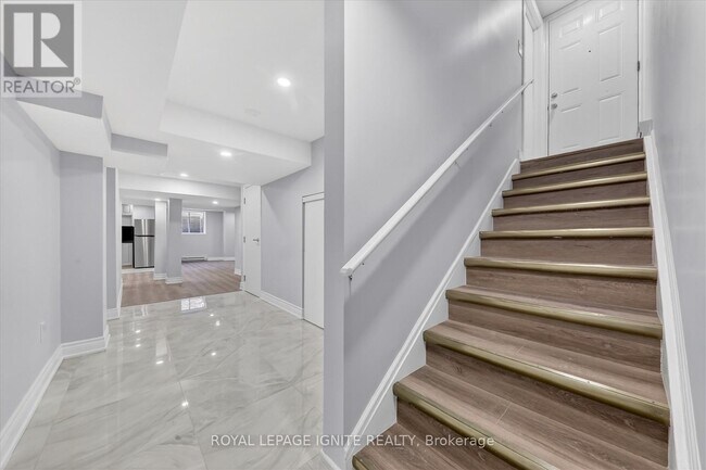 Building Photo - 1578 Honey Locust Pl