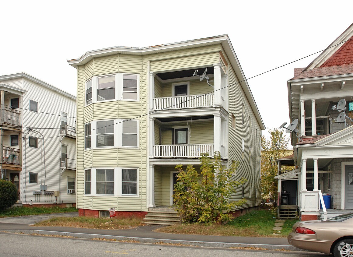 190 Pine St, Lewiston, ME 04240 190 Pine St Lewiston, ME Apartments