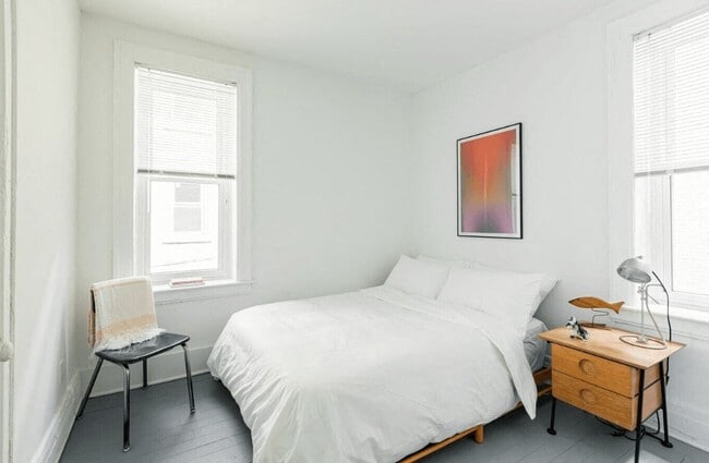 Building Photo - Holbrook Apartments